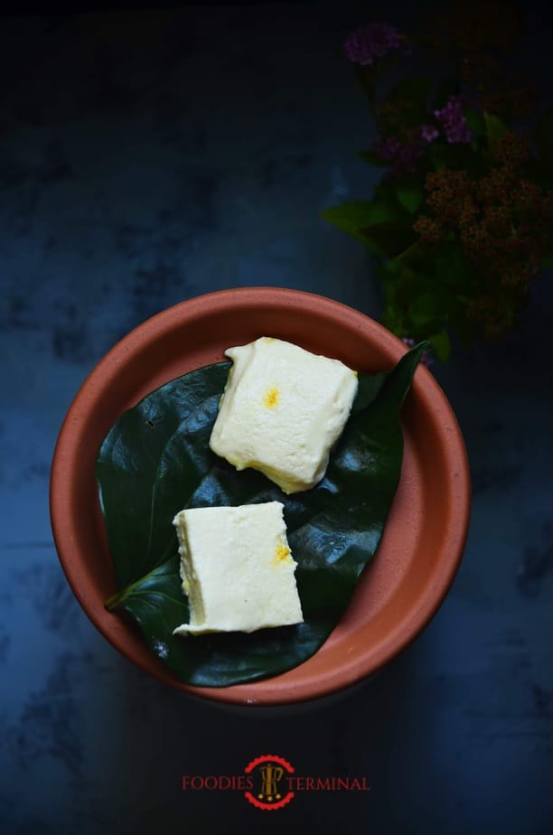 Ice Cream sandesh served on a plate.