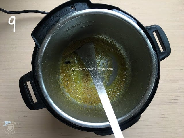 Sauteing the bengali ghugni masalas in instant pot