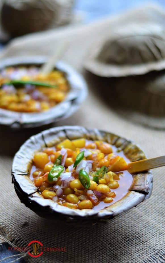 Bengali ghugni recipe served in disposable plates 