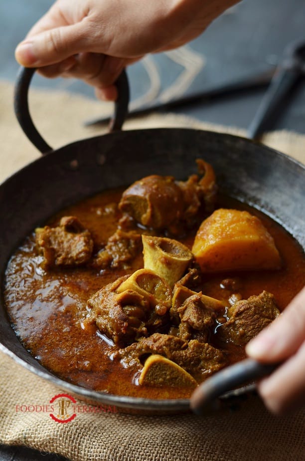 Instanr Pot Indian Goat Curry served in an Iron vessel