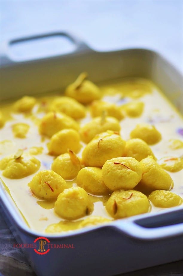 Angoori Rasmalai in a white tray 