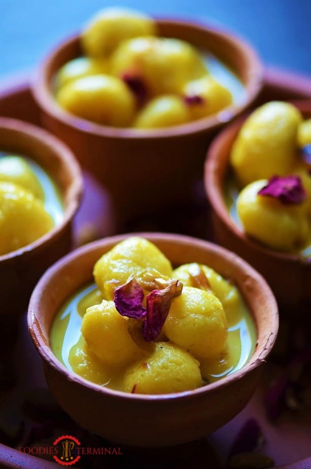 Angoori Rasmalai Recipe garnished with rose petals