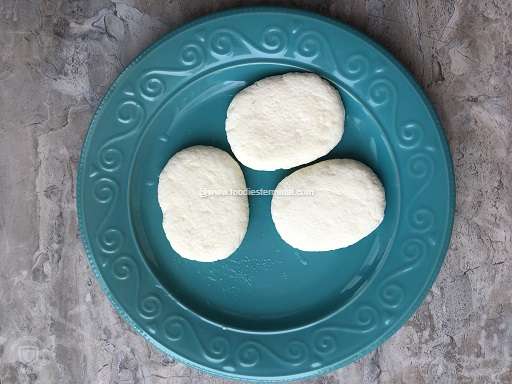 Cooled Cream chops ready on a blue plate