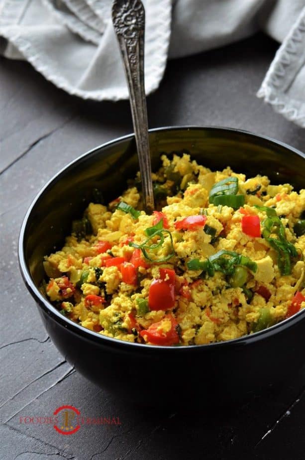 Tofu Bhurji garnished with scallions