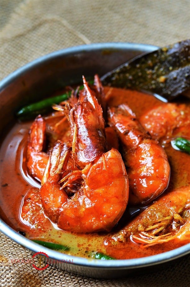 Prawn Malai curry with whole tiger prawns served in a red sauce