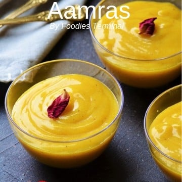 Aamras served in transparent bowls