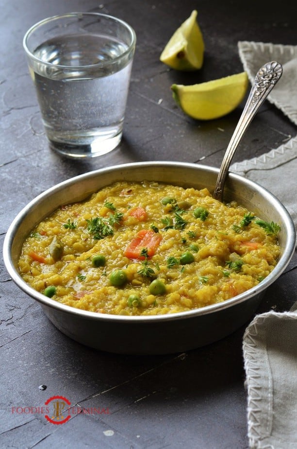 Instant pot Quinoa Khichdi cooked with veggies