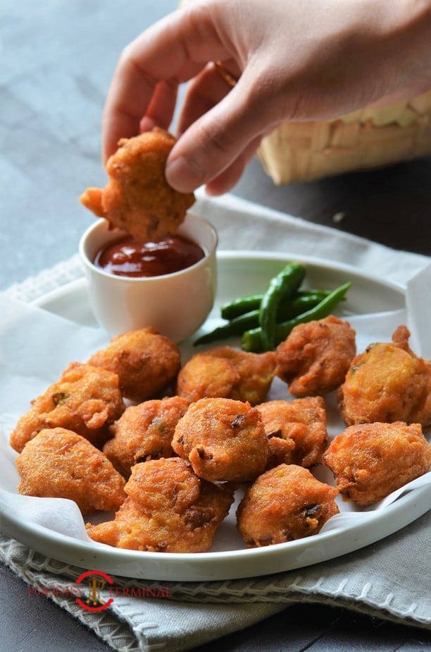 Masoor Dal Pakoda gathered on a porcelain plate