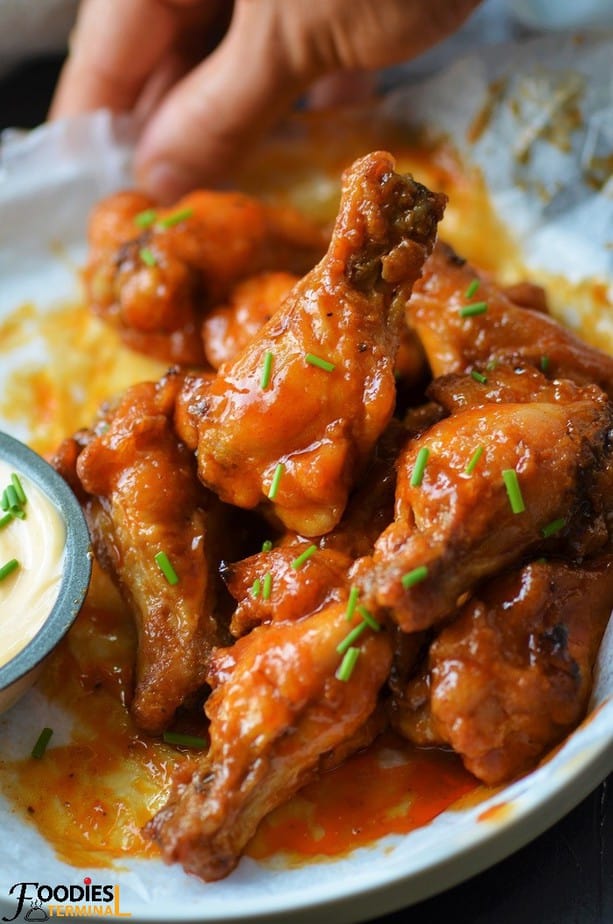 Spicy Garlic Wings | Spicy Garlic Buffalo Wild Wings COPYCAT » Foodies ...