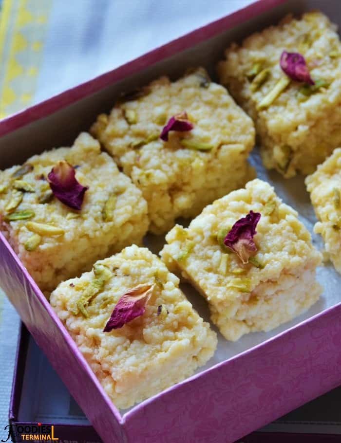 Kalakand recipe in a pink paper box