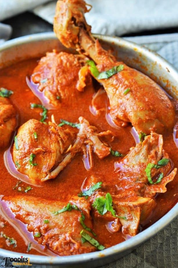 Oil free chicken curry garnished with cilantro