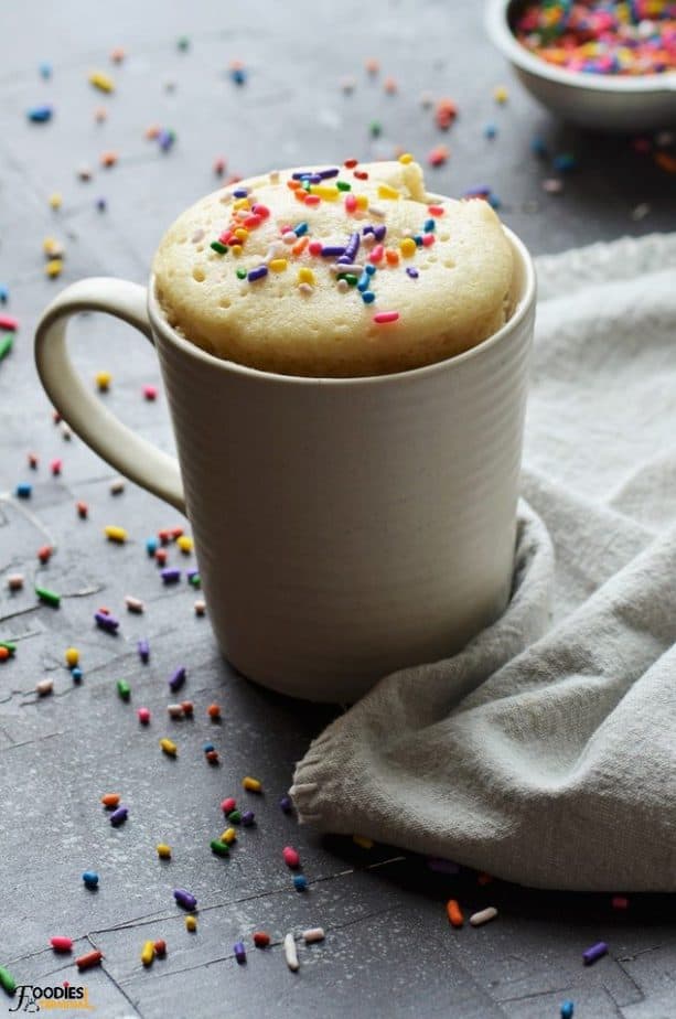 Vanilla Mug cake no egg with in a mug 