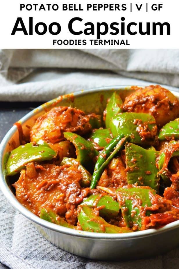  Aloo Sjimla Mirch avec des capsicums verts et aloo 