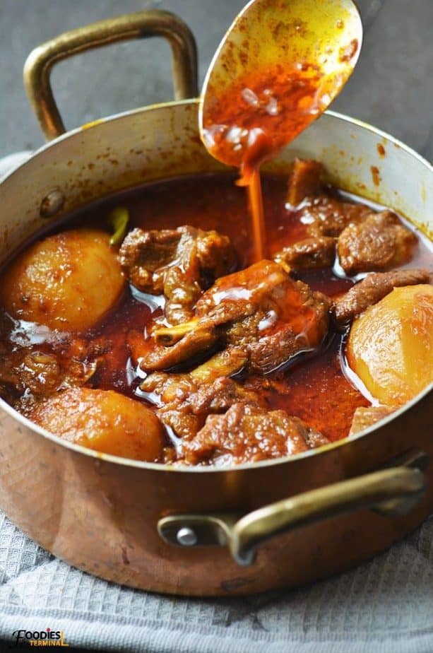 Aloo Gosht with mutton and potatoes in a rich curry sauce