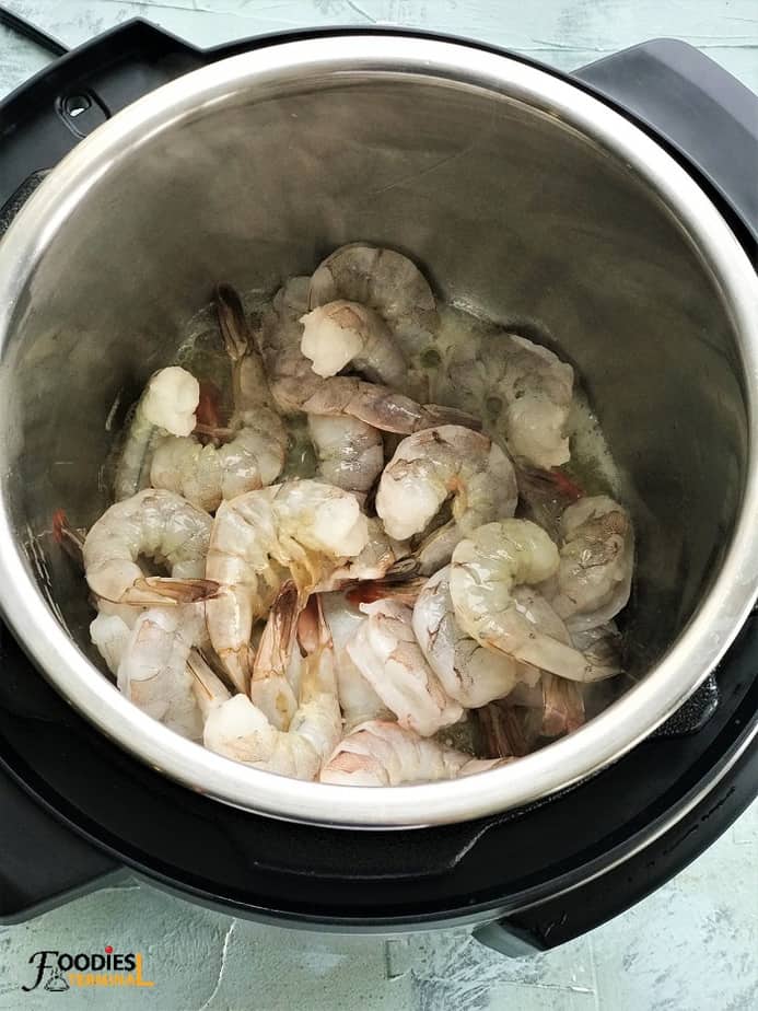Jumbo de-shelled de-veined raw shrimps in instant pot