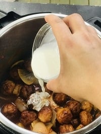 adding cornstarch slurry in instant pot to thicken the sauce
