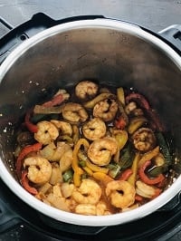 pressure cooked shrimp fajitas in instant pot