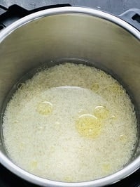 rice with other ingredients in instant pot