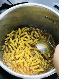 layering pasta in instant pot