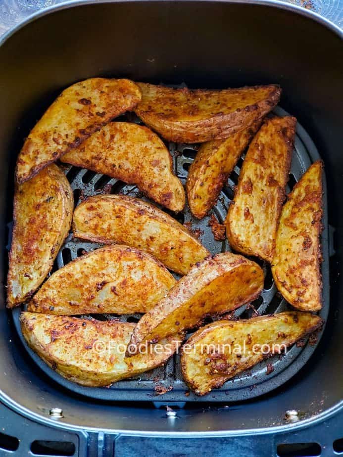 air fryer garlic parmesan potato wedges
